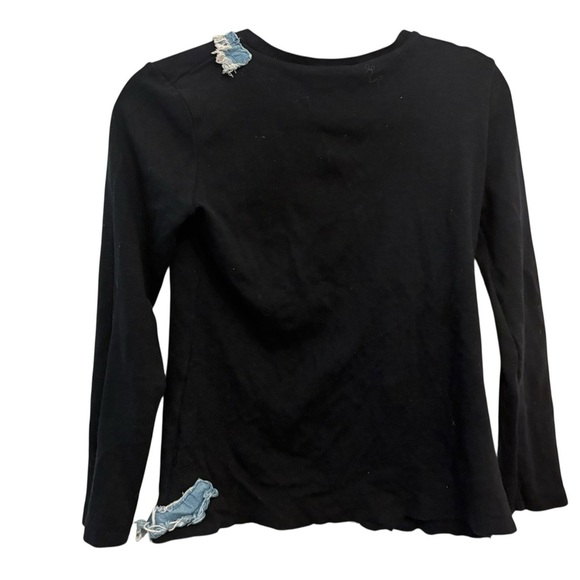 Chic Black Top with Denim Details - Picture 2 of 5